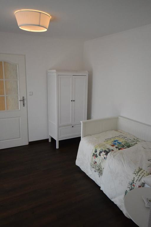 Hnizdo Snu Hotel Hradec Kralove Phòng bức ảnh