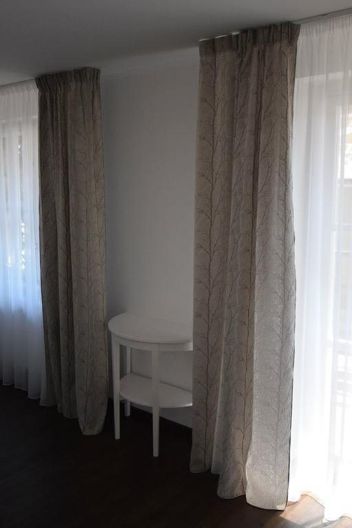 Hnizdo Snu Hotel Hradec Kralove Phòng bức ảnh